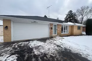 26101 W Roseland Ct, Ingleside, IL 60041 - Photo 1