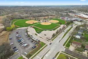 511 Freeman Ave, Streamwood, IL 60107 - Photo 7