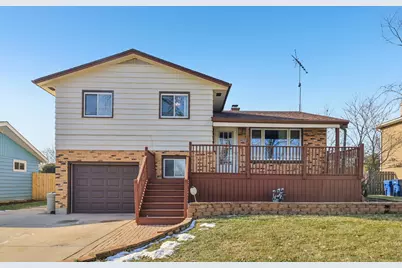 2426 N Butrick Street, Waukegan, IL 60087 - Photo 1