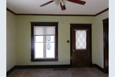 306 S Oakwood Street, Oakwood, IL 61858 - Photo 3