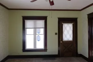 306 S Oakwood St, Oakwood, IL 61858 - Photo 3