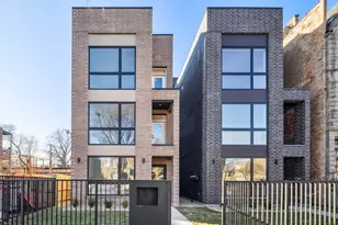 4206 S Calumet Ave, Chicago, IL 60653 - Photo 1