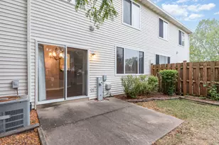 1796 S Wentworth Cir, Romeoville, IL 60446 - Photo 19