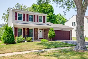 5190 Chambers Dr, Hoffman Estates, IL 60010 - Photo 1