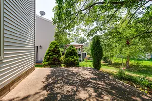 5190 Chambers Dr, Hoffman Estates, IL 60010 - Photo 21