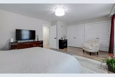 5190 Chambers Drive, Hoffman Estates, IL 60010 - Photo 17