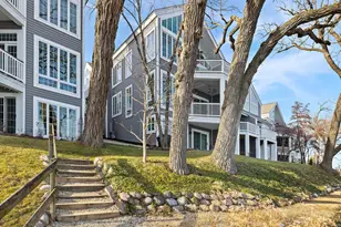 221 Sandy Point Ln, Lake Zurich, IL 60047 - Photo 17