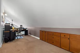 221 Sandy Point Ln, Lake Zurich, IL 60047 - Photo 43