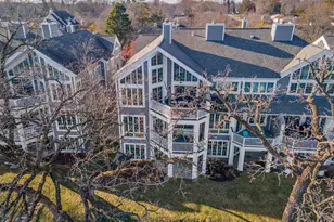 221 Sandy Point Ln, Lake Zurich, IL 60047 - Photo 3