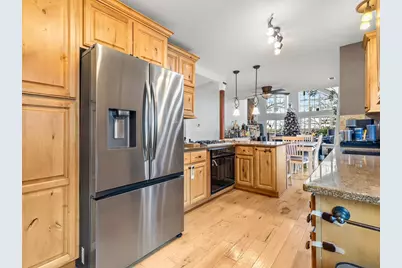 221 Sandy Point Lane, Lake Zurich, IL 60047 - Photo 21