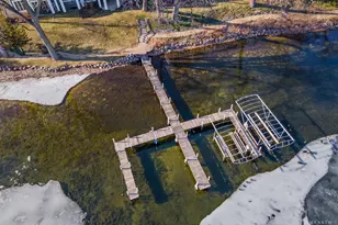 221 Sandy Point Ln, Lake Zurich, IL 60047 - Photo 7