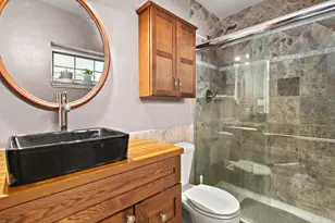 221 Sandy Point Ln, Lake Zurich, IL 60047 - Photo 37