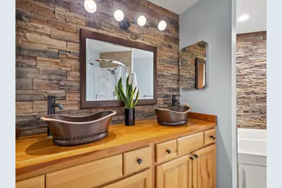 221 Sandy Point Lane, Lake Zurich, IL 60047 - Photo 31