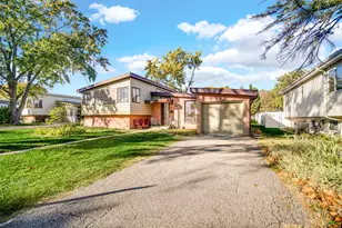 714 W Pleasant St, Villa Park, IL 60181 - Photo 3