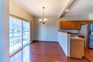 850 County Line Rd, Aurora, IL 60502 - Photo 3