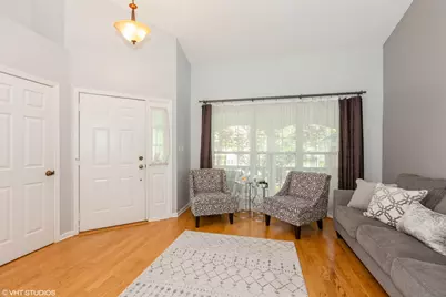 724 Wildflower Circle, Naperville, IL 60540 - Photo 5