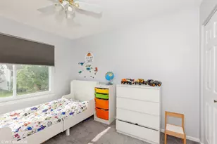 724 Wildflower Cir, Naperville, IL 60540 - Photo 17