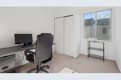 307 E Victoria Circle, North Aurora, IL 60542 - Photo 17