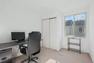 307 E Victoria Cir, North Aurora, IL 60542 - Photo 17