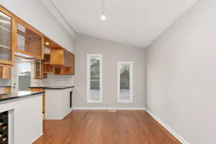 105 Blackhawk Dr, Minooka, IL 60447 - Photo 7