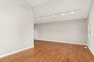 105 Blackhawk Dr, Minooka, IL 60447 - Photo 5