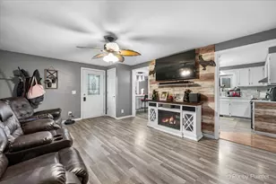 9416 Kemman Rd, Hebron, IL 60034 - Photo 3