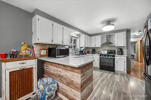 9416 Kemman Rd, Hebron, IL 60034 - Photo 9