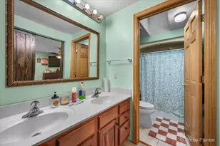 9416 Kemman Rd, Hebron, IL 60034 - Photo 11