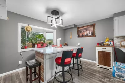 9416 Kemman Road, Hebron, IL 60034 - Photo 5