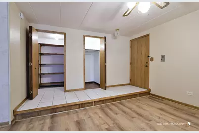 5206 Midlothian Turnpike #203, Crestwood, IL 60418 - Photo 9