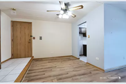 5206 Midlothian Turnpike #203, Crestwood, IL 60418 - Photo 5