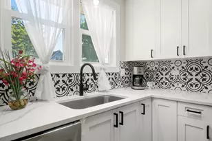 120 Hyde Park Ave, Bellwood, IL 60104 - Photo 7