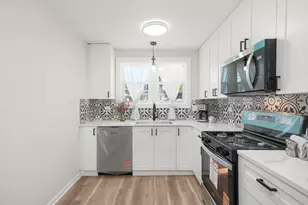 120 Hyde Park Ave, Bellwood, IL 60104 - Photo 9