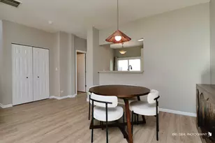 2232 Daybreak Dr, Aurora, IL 60503 - Photo 5