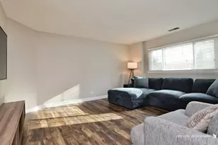 2232 Daybreak Dr, Aurora, IL 60503 - Photo 17