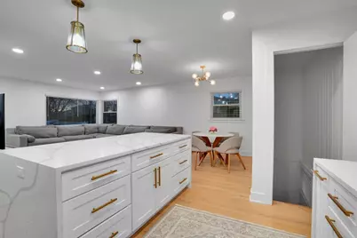 9317 Olcott Avenue, Morton Grove, IL 60053 - Photo 27