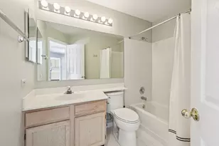 615 Grosse Pointe Cir, Vernon Hills, IL 60061 - Photo 21