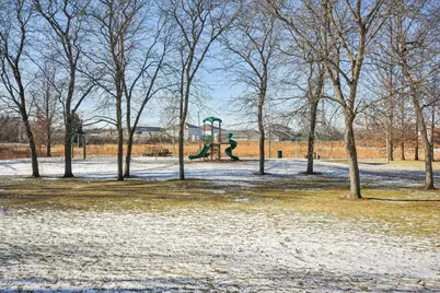 615 Grosse Pointe Circle #12-7, Vernon Hills, IL 60061 - Photo 29