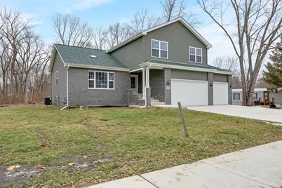 470 N School Street, Braidwood, IL 60408 - Photo 1