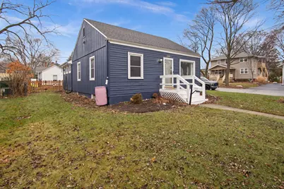 1203 Elm Street, Saint Charles, IL 60174 - Photo 3