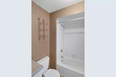 103 Fir Street, Lake in the Hills, IL 60156 - Photo 13