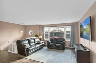 103 Fir St, Lake in the Hills, IL 60156 - Photo 3