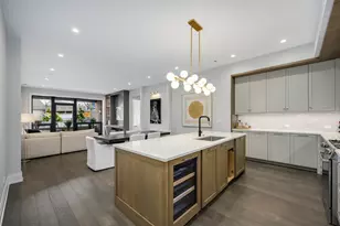 3037 N Lincoln Ave, Chicago, IL 60657 - Photo 5