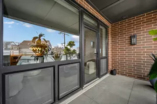 3037 N Lincoln Ave, Chicago, IL 60657 - Photo 13