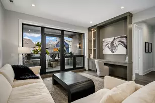 3037 N Lincoln Ave, Chicago, IL 60657 - Photo 13