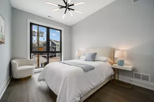 3037 N Lincoln Ave, Chicago, IL 60657 - Photo 25