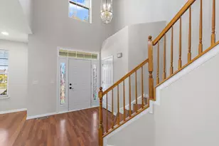 54 Meadows Dr, Gilberts, IL 60136 - Photo 3