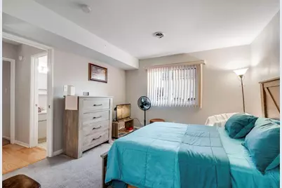 9621 S Karlov Avenue #104, Oak Lawn, IL 60453 - Photo 7