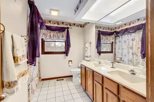 1161 Banyon Ct, Naperville, IL 60540 - Photo 19