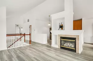 714 S Rosehall Ln, Round Lake, IL 60073 - Photo 5